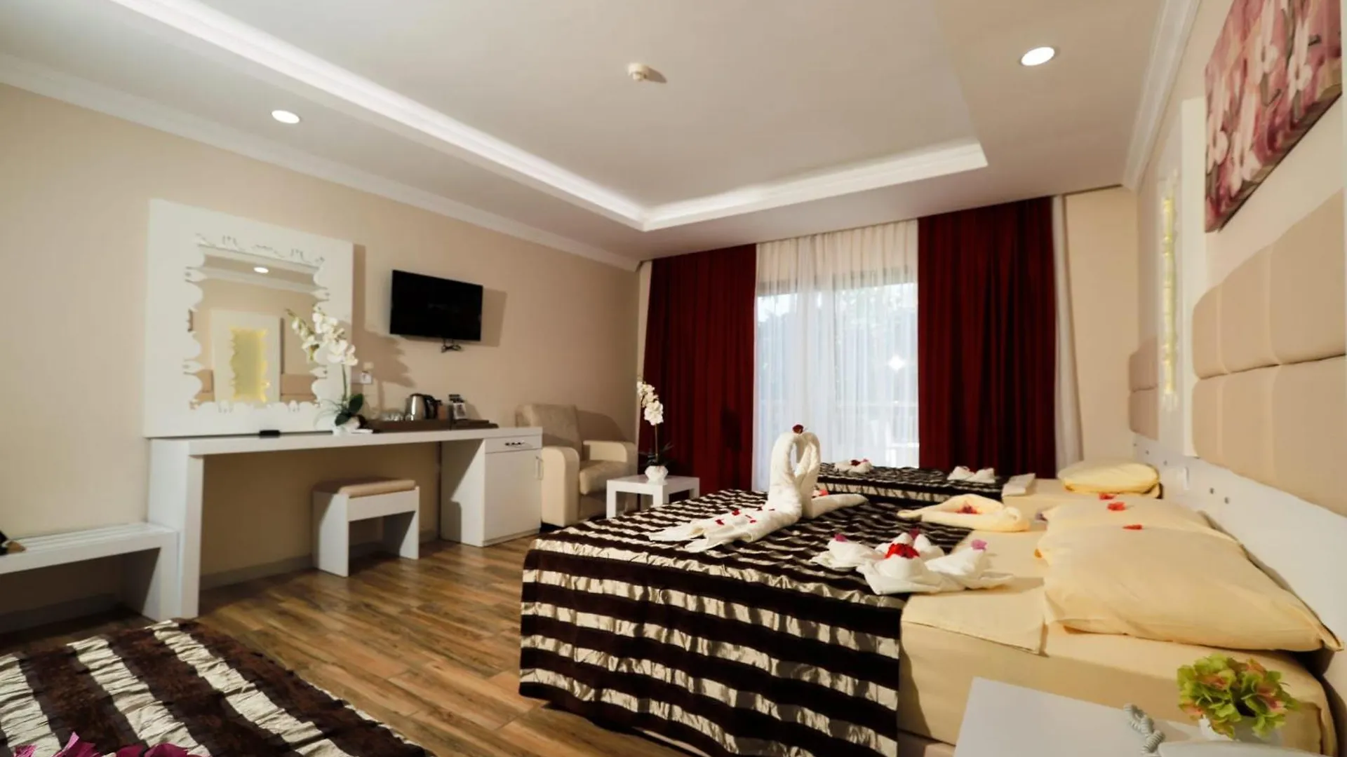 Miramor Hotel & Spa Antalya 5*,